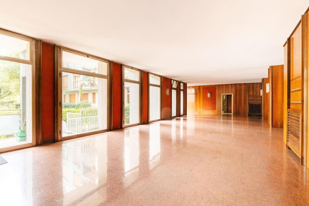 Luxury 1 Bedroom Apartment, Close To San Siro, Fiera And 10 Min Metro To Duomo Milaan Buitenkant foto