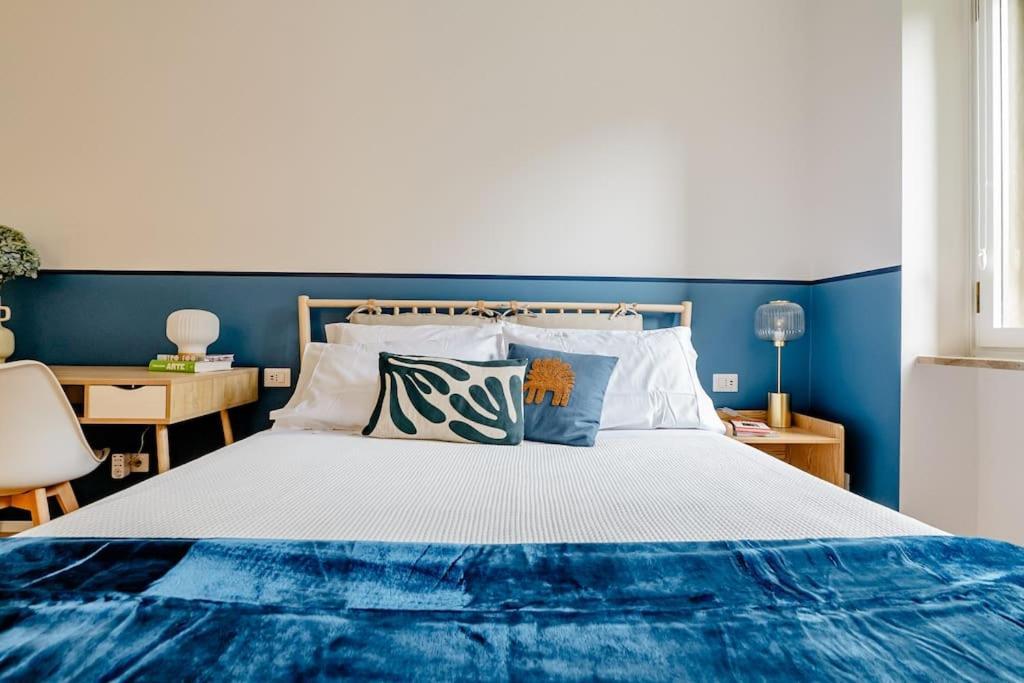 Luxury 1 Bedroom Apartment, Close To San Siro, Fiera And 10 Min Metro To Duomo Milaan Buitenkant foto
